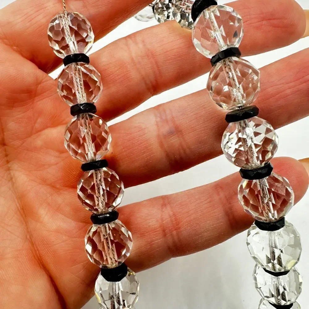 15” faceted Crystal necklace strung on a 10kt yellow gold chain! - Picture 4 of 12